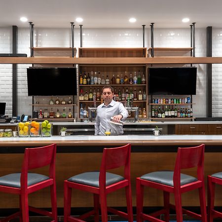 Holiday Inn Denver East By Ihg Экстерьер фото