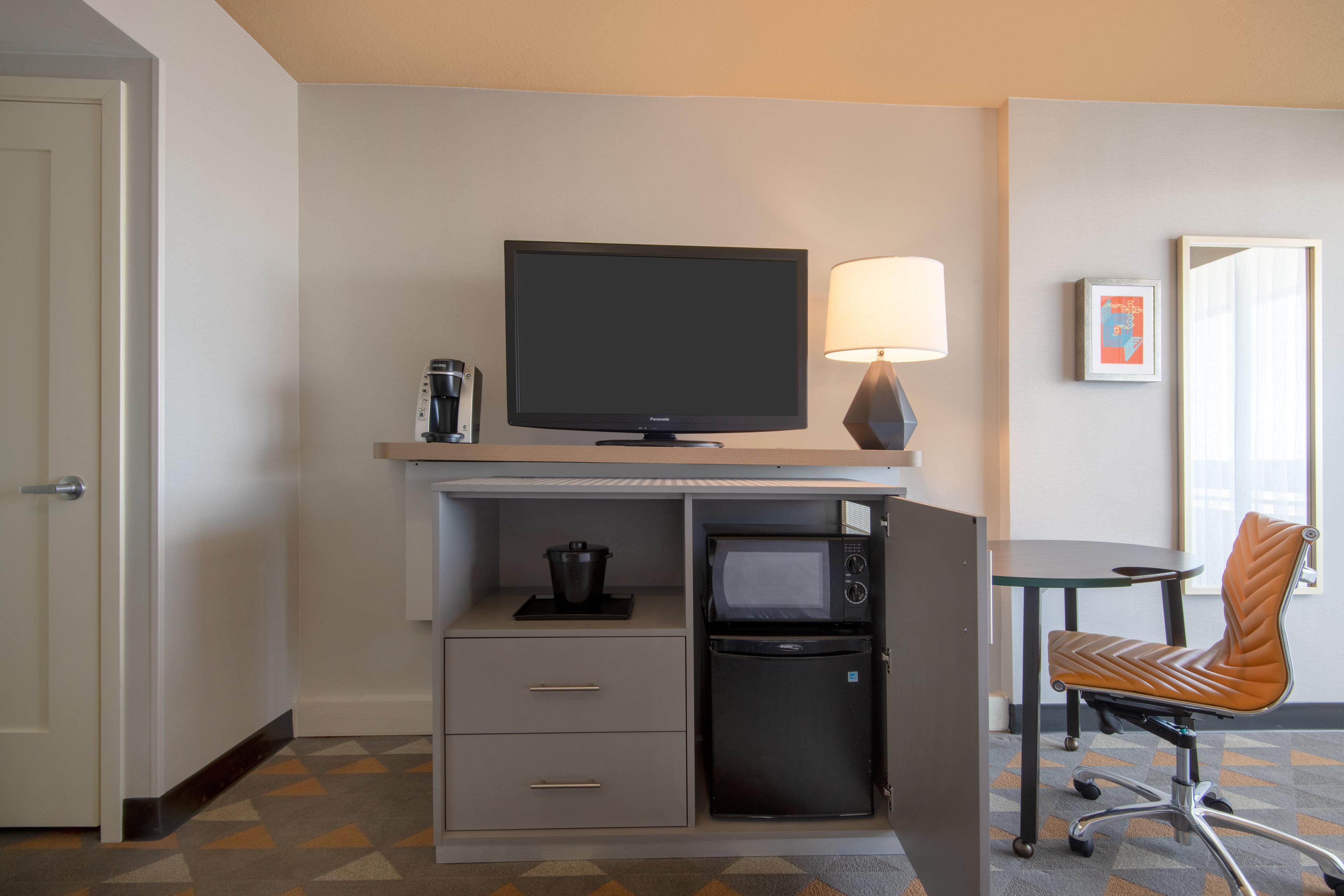 Holiday Inn Denver East By Ihg Экстерьер фото