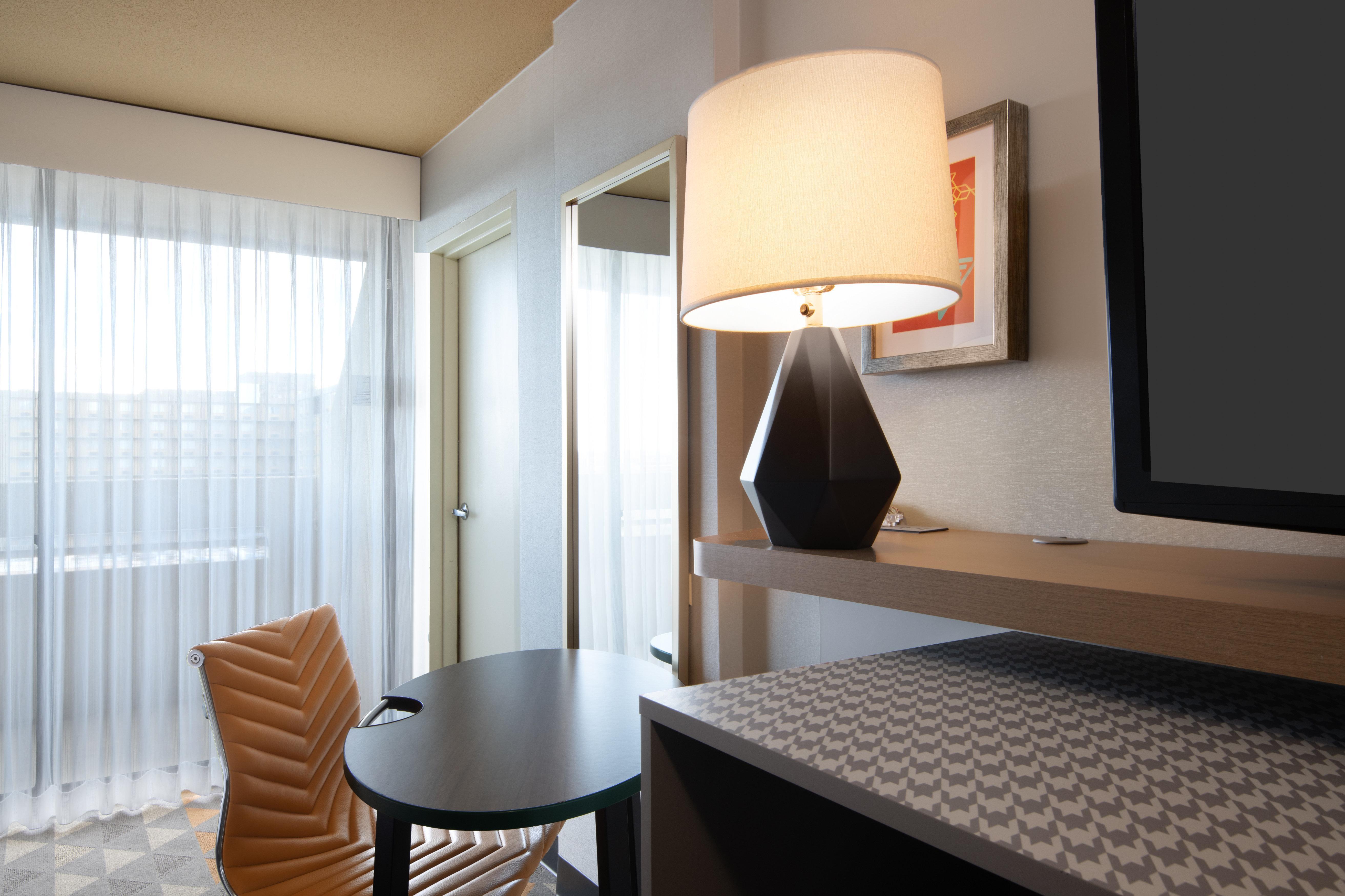 Holiday Inn Denver East By Ihg Экстерьер фото