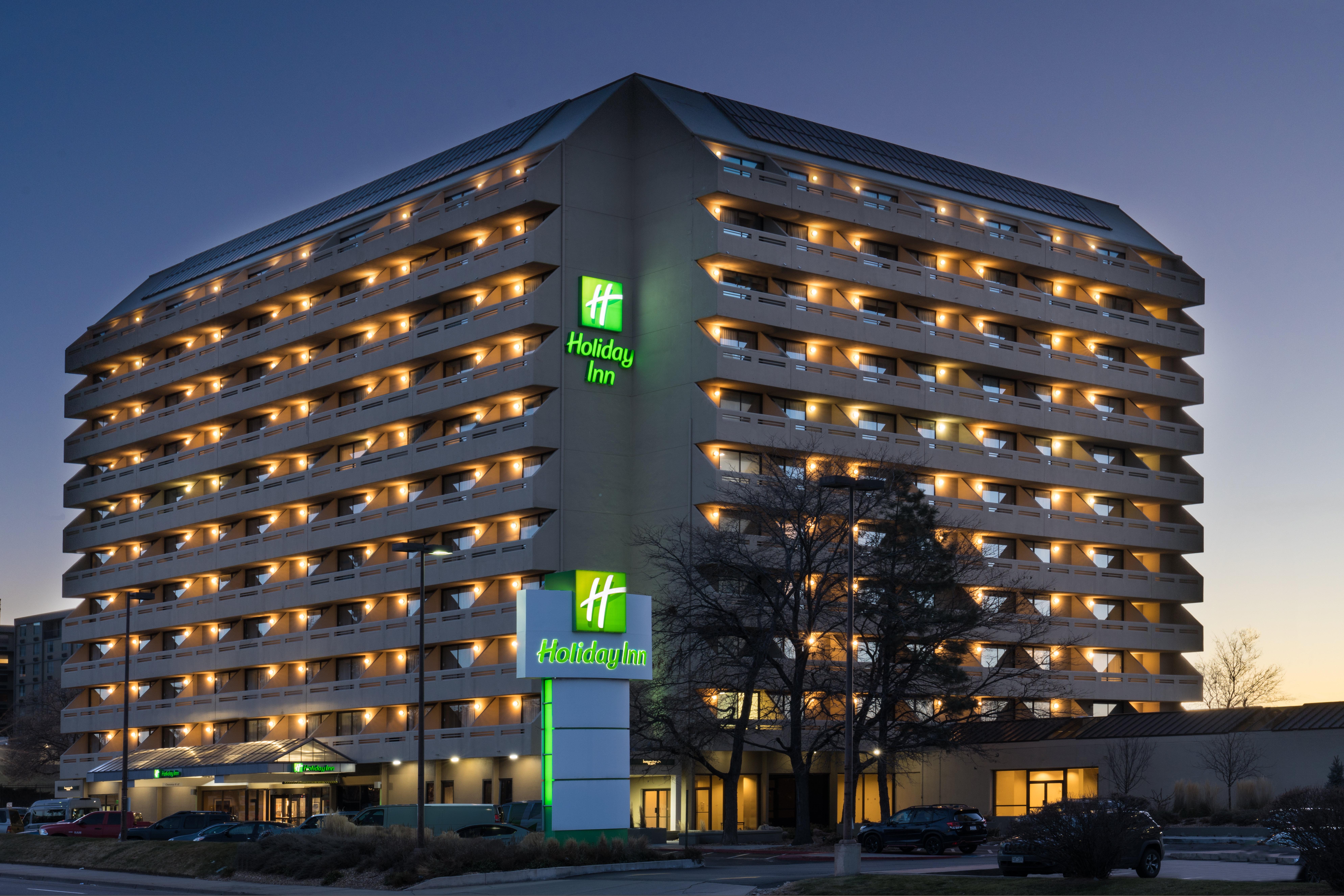 Holiday Inn Denver East By Ihg Экстерьер фото